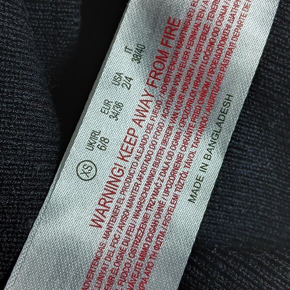 Primark Cares Crop Top Size XS Black Fine Knit - Picture 6 of 7